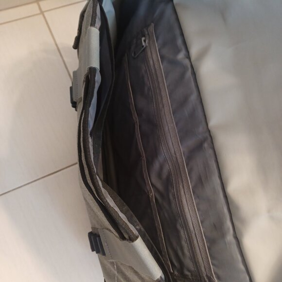 Timbuk2 Command Messenger Bag - Picture 2 of 2